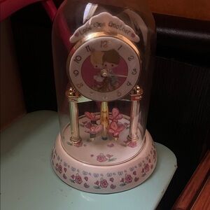 Precious Moments Musical Clock with Pink and Gold Accents